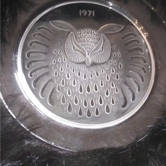 Vintage Lalique Owl Plate - Two Avaliable - Picture 3 of 6